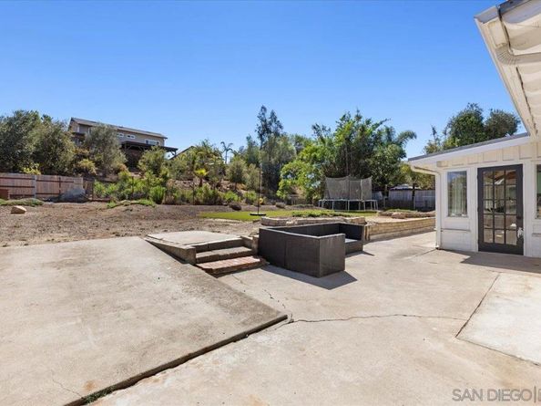 13509 E Lakeview Rd, Lakeside CA 92040