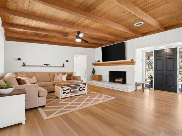 13509 E Lakeview Rd, Lakeside CA 92040