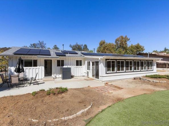 13509 E Lakeview Rd, Lakeside CA 92040