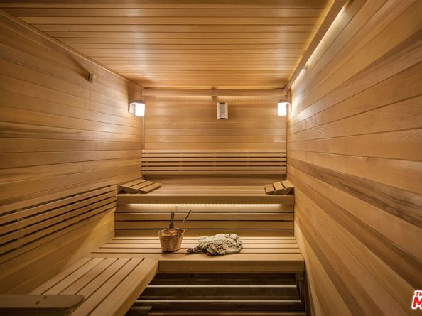 1350 Benedict Canyon Drive, Beverly Hills CA 90210