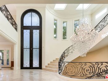 1350 Benedict Canyon Drive