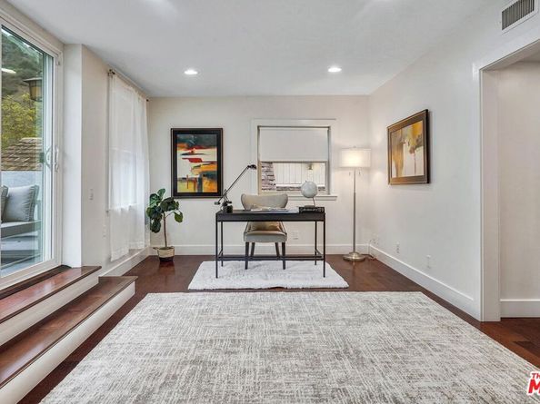 1100 N Beverly Glen Boulevard, Los Angeles CA 90077