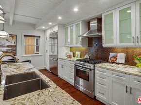 1100 N Beverly Glen Boulevard, Los Angeles CA 90077