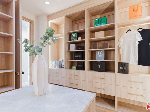 12427 Cumpston Street, Valley Village CA 91607