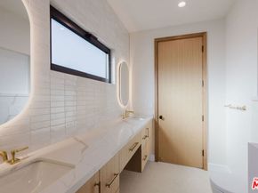 12427 Cumpston Street, Valley Village CA 91607