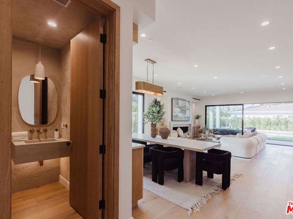 12427 Cumpston Street, Valley Village CA 91607