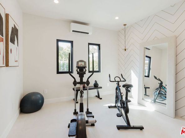 12427 Cumpston Street, Valley Village CA 91607