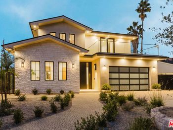 12427 Cumpston Street