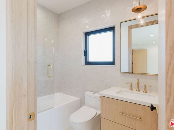 12427 Cumpston Street, Valley Village CA 91607