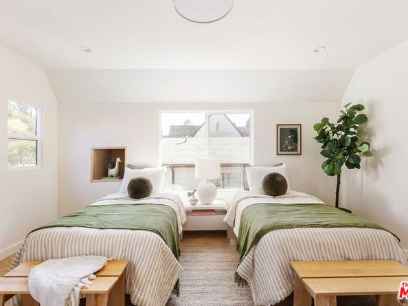 3818 Tracy Street, Los Angeles CA 90027