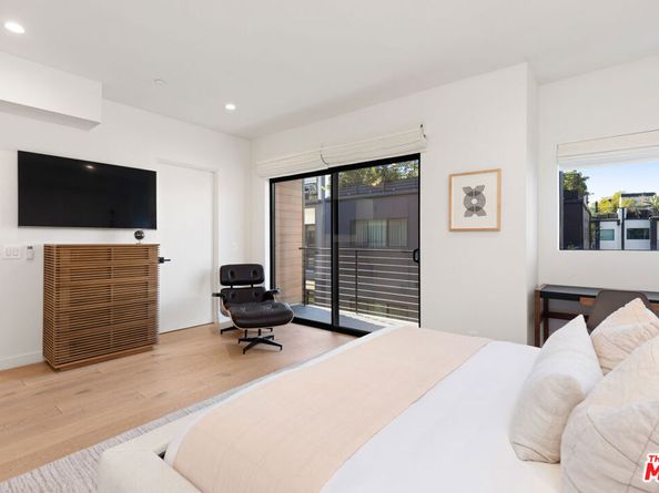 1204 N Thomas Lane, Los Angeles CA 90038