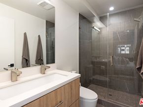 1204 N Thomas Lane, Los Angeles CA 90038