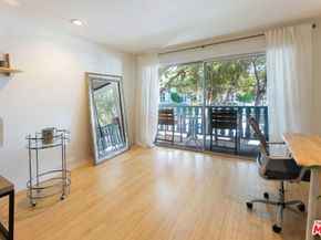 1255 10th Street 106, Santa Monica CA 90401