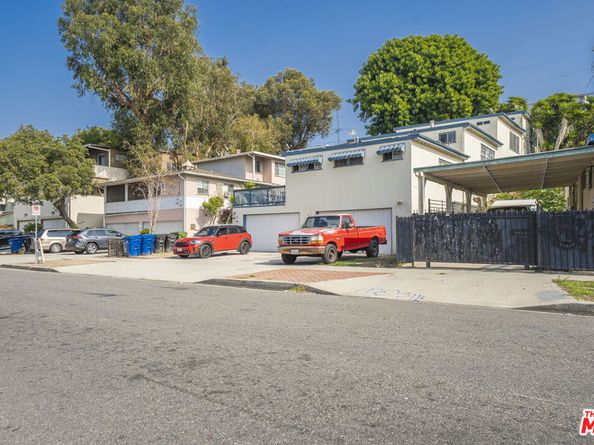 1288 West Boulevard, Los Angeles CA 90019