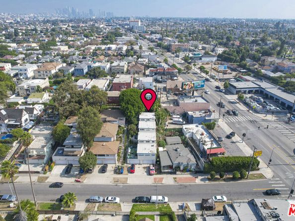 1288 West Boulevard, Los Angeles CA 90019