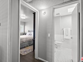 970 Palm Avenue 218, West Hollywood CA 90069