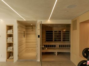 1778 Viewmont Drive, Los Angeles CA 90069