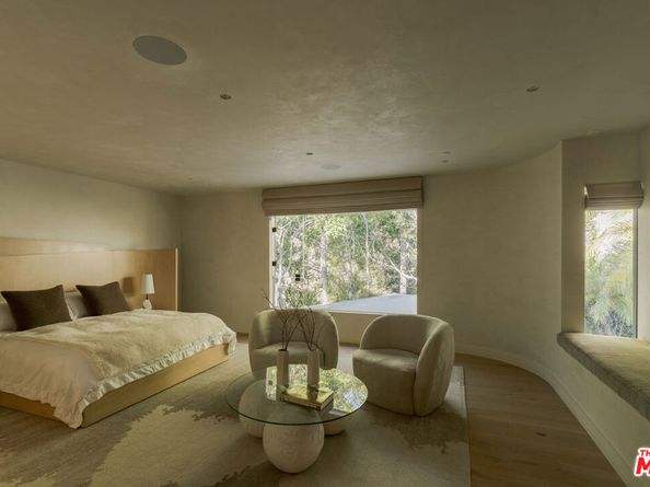 1778 Viewmont Drive, Los Angeles CA 90069