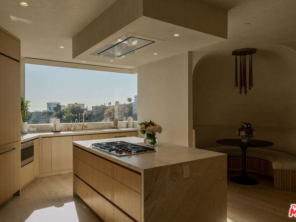 1778 Viewmont Drive, Los Angeles CA 90069