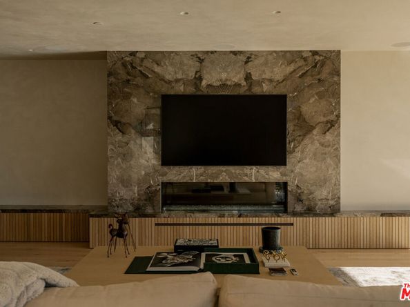 1778 Viewmont Drive, Los Angeles CA 90069