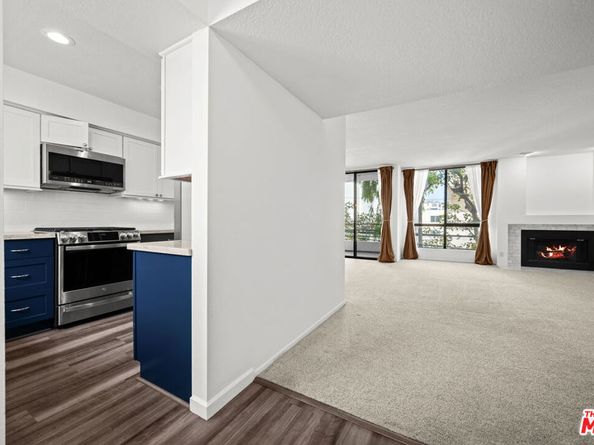 1312 S Saltair Avenue 215, Los Angeles CA 90025