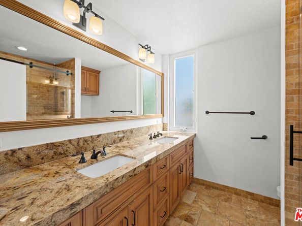 1312 S Saltair Avenue 215, Los Angeles CA 90025