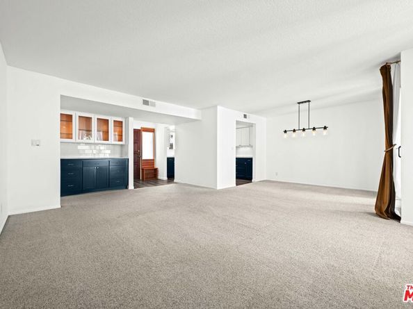 1312 S Saltair Avenue 215, Los Angeles CA 90025