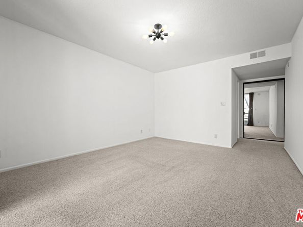 1312 S Saltair Avenue 215, Los Angeles CA 90025