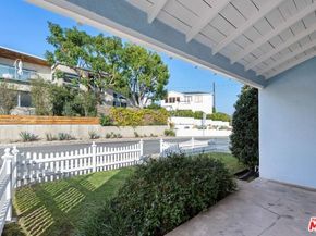 1770 Bryn Mawr Avenue, Santa Monica CA 90405