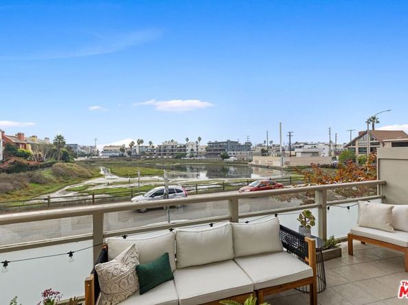 3950 Via Dolce 518, Marina Del Rey CA 90292