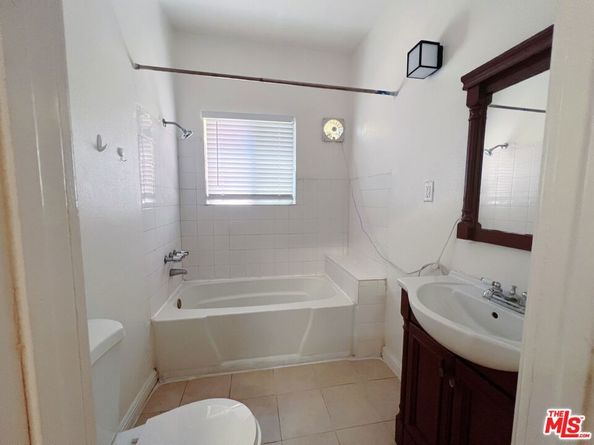 2740 James M Wood Boulevard, Los Angeles CA 90006