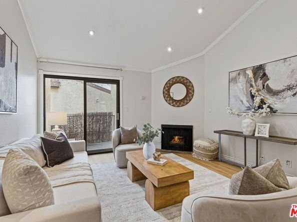 620 W Hyde Park Boulevard 313, Inglewood CA 90302