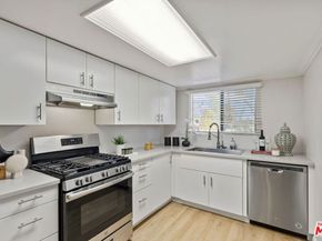 620 W Hyde Park Boulevard 313, Inglewood CA 90302