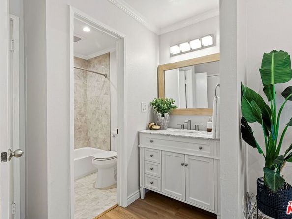 620 W Hyde Park Boulevard 313, Inglewood CA 90302