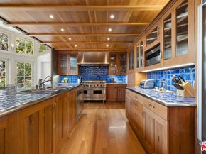 10339 Glenbarr Avenue, Los Angeles CA 90064