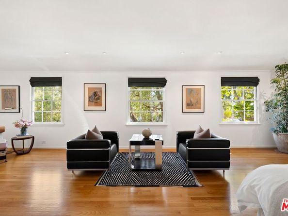 10339 Glenbarr Avenue, Los Angeles CA 90064