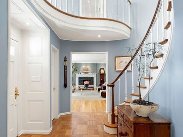 10339 Glenbarr Avenue, Los Angeles CA 90064