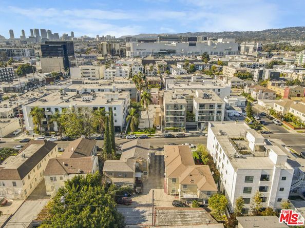 116 S Kings Road, Los Angeles CA 90048