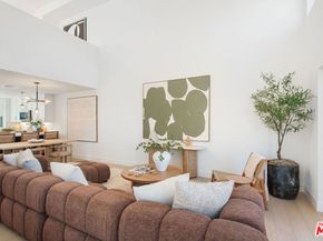 11210 Victory Boulevard, North Hollywood CA 91606