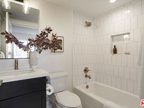 11210 Victory Boulevard, North Hollywood CA 91606