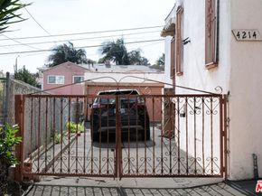 4214 W Slauson Avenue, Los Angeles CA 90043