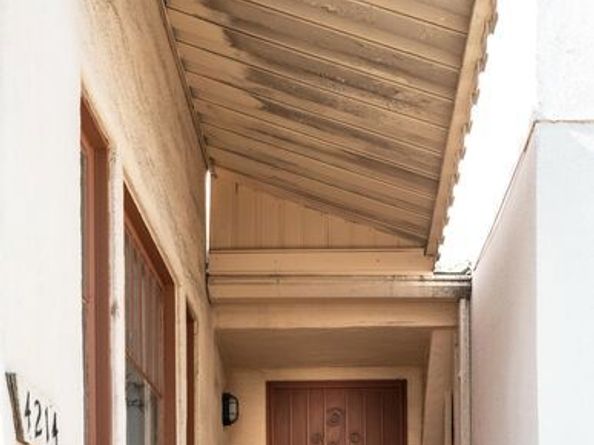 4214 W Slauson Avenue, Los Angeles CA 90043