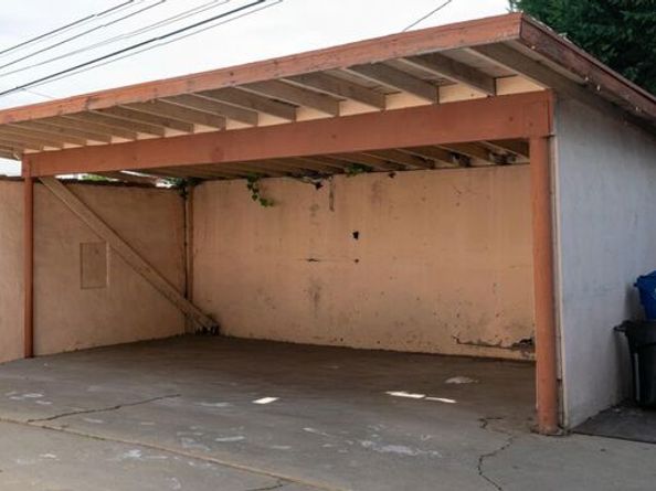 4214 W Slauson Avenue, Los Angeles CA 90043