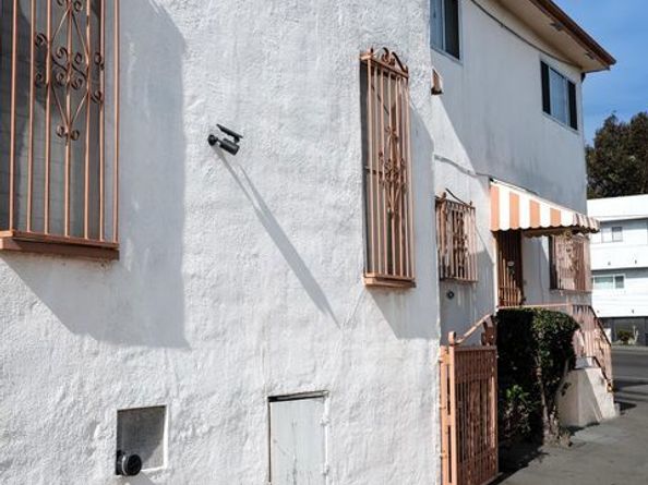 4214 W Slauson Avenue, Los Angeles CA 90043