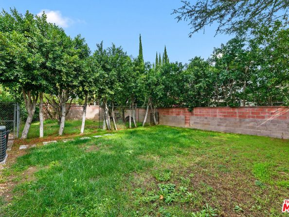 17055 Gresham Street, Sherwood Forest CA 91325