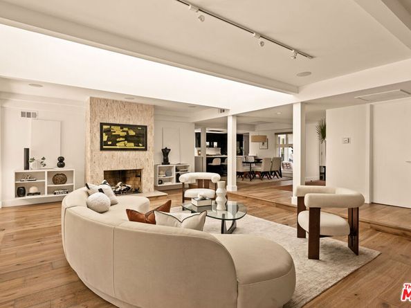 2143 N Hobart Boulevard, Los Angeles CA 90027