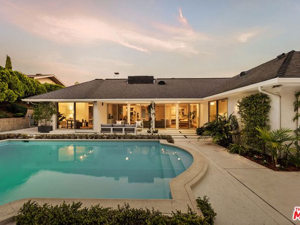 2143 N Hobart Boulevard, Los Angeles CA 90027