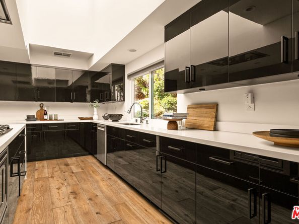 2143 N Hobart Boulevard, Los Angeles CA 90027