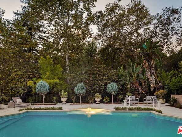 2143 N Hobart Boulevard, Los Angeles CA 90027