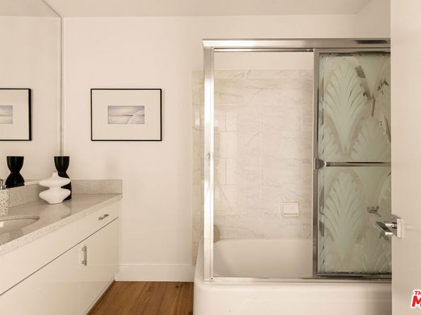 2143 N Hobart Boulevard, Los Angeles CA 90027